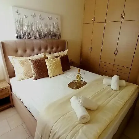 Apartamento Dimitris *